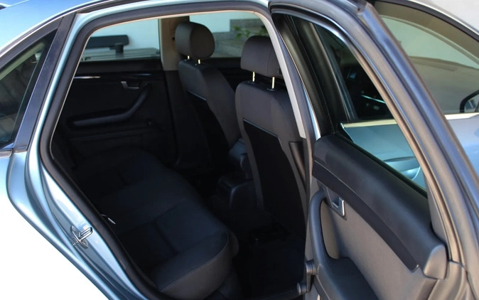 Audi A4 cena 12900 przebieg: 151427, rok produkcji 2003 z Jedwabne małe 121
